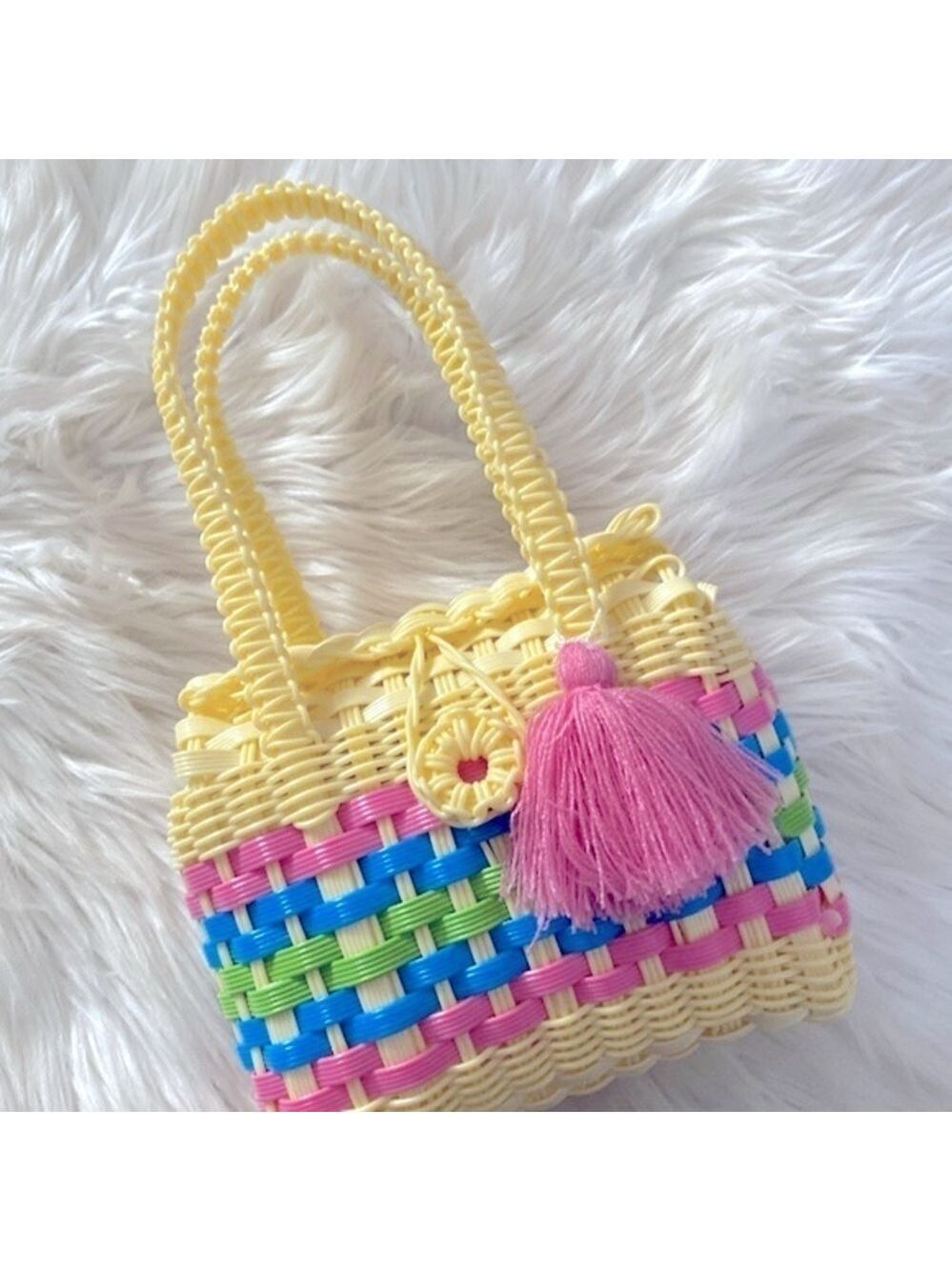 Vintage 90’s plastic basket weave purse/arm/shoulder bag